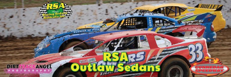 RSA Outlaw Sedans 3 wide at Gunnedah Speedway